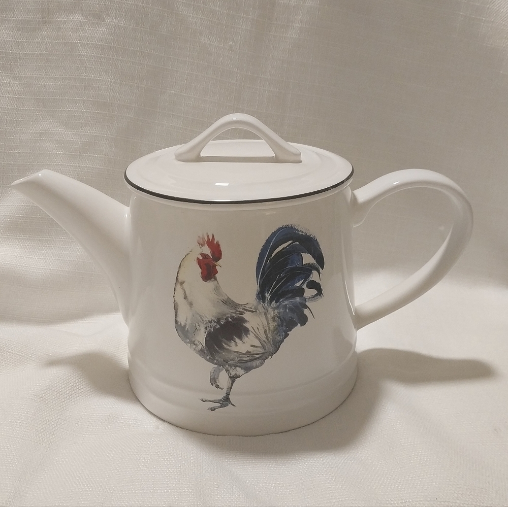 Grace Fine Ceramic White Rooster Design Large Teapot